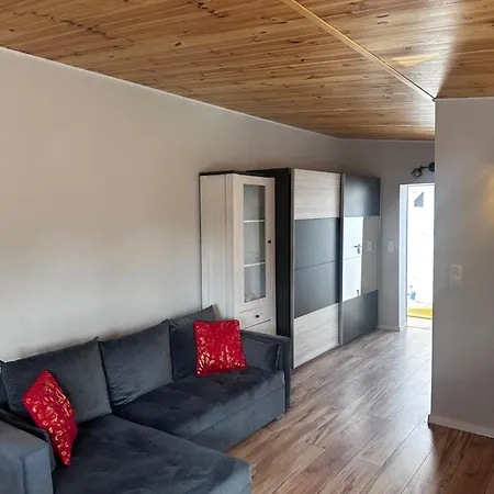 Chatki Nad Wodnym Zakatkiem. Chalé Wapnica (West Pomeranian)