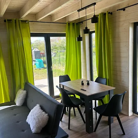 Chalé Chatki Nad Wodnym Zakatkiem.