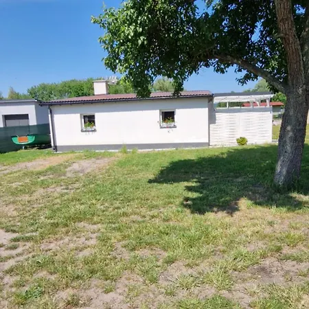 Chatki Nad Wodnym Zakatkiem. Chalé Wapnica (West Pomeranian)