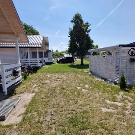 Chatki Nad Wodnym Zakatkiem. Chalé Wapnica (West Pomeranian)