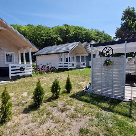 Chalé Chatki Nad Wodnym Zakatkiem. Wapnica (West Pomeranian)